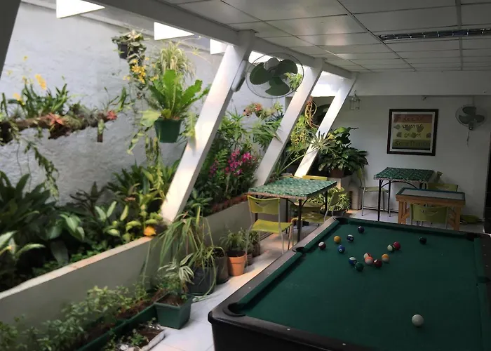 Hostal Humble Hut Manila