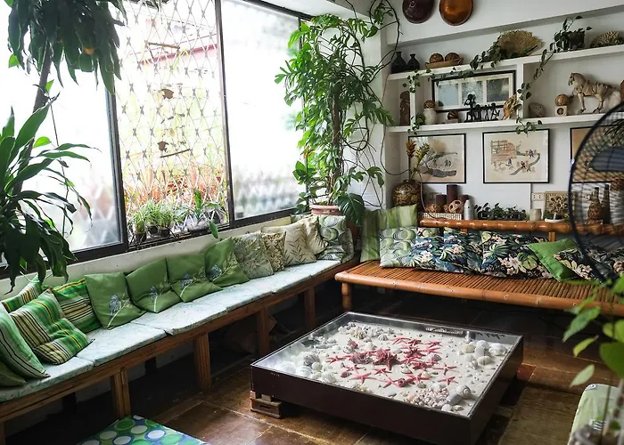 Hostal Humble Hut *
