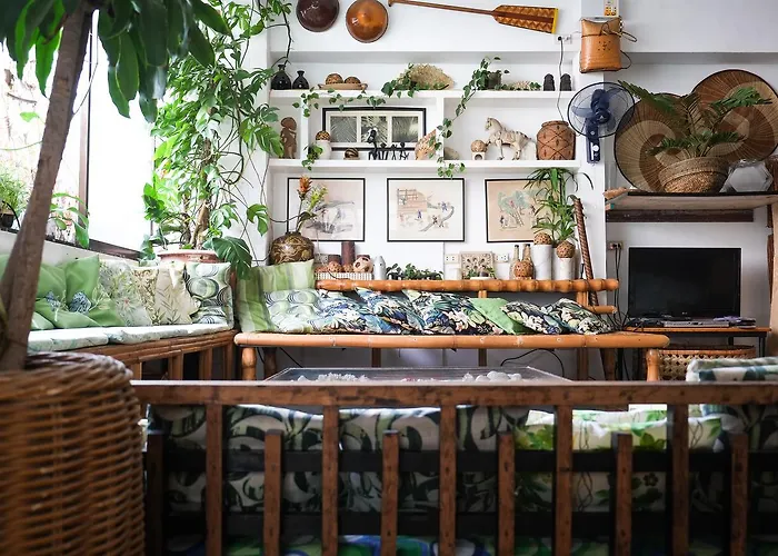 Humble Hut Hostal